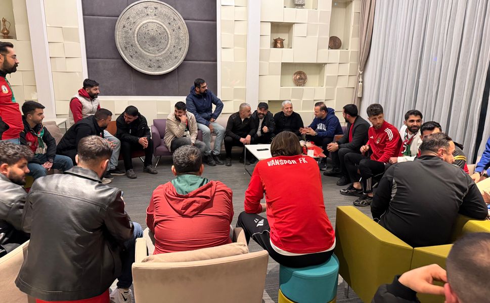 Amedspor-Vanspor maçında dostluk rüzgarları