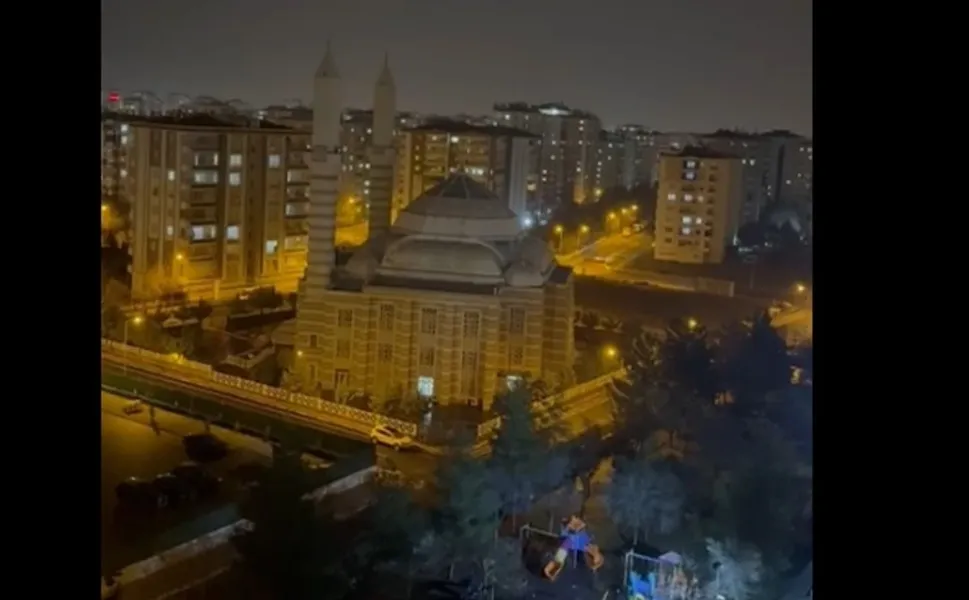 Diyarbakır’da cami hoparlöründen arabesk şarkı çaldı