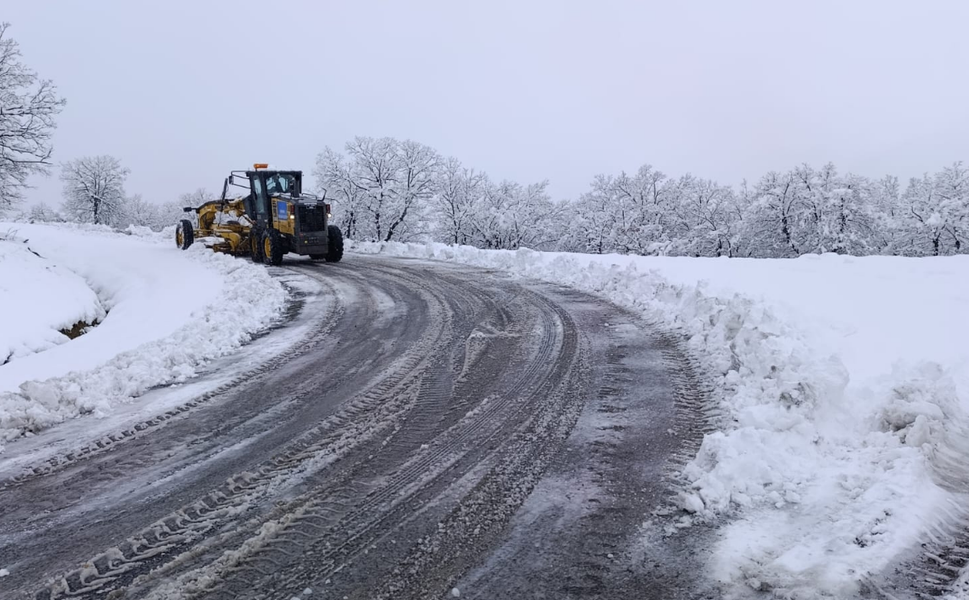 Diyarbakır’da kapanan köy yolları açılıyor