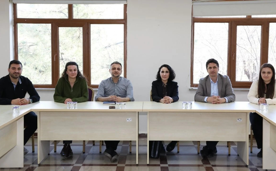 Güneydoğu Belediyeleri çok dilli modeli masaya yatırdı