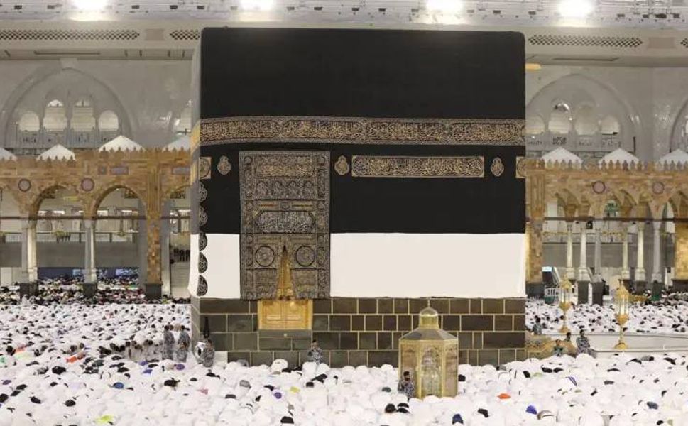 Kâbe örtüsünün parçaları Epstein'e gönderildi mi?