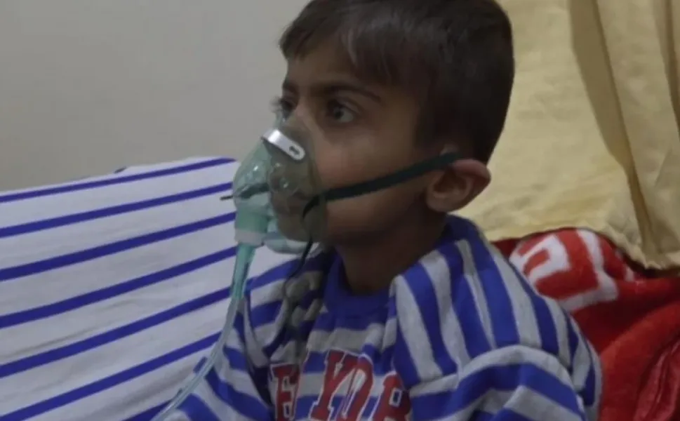 Kobani'de ilaç krizi derinleşiyor, kuşatma sürüyor