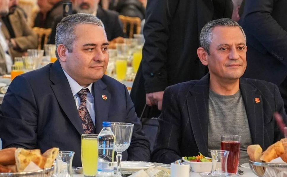 Özgür Özel'den küfür açıklaması: Annesine küfür etti mi?