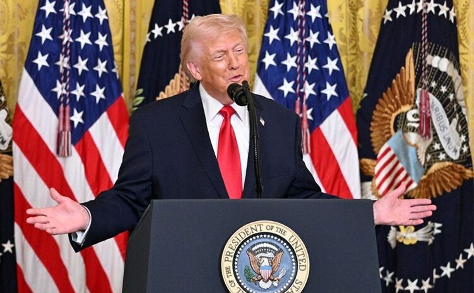 Trump'tan İran'a tehdit: Bu deli pisliklerin başına neler geleceğini izleyin