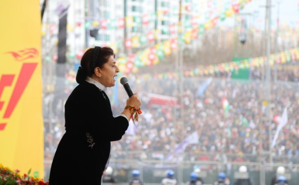Amed Newrozu’nda Leyla Zana’dan dikkat çeken çağrı! “Bu halk görmek istiyor”