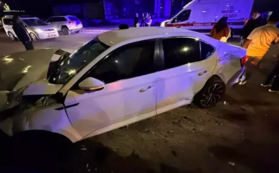 Diyarbakır’da trafik kazası: 3 yaralı