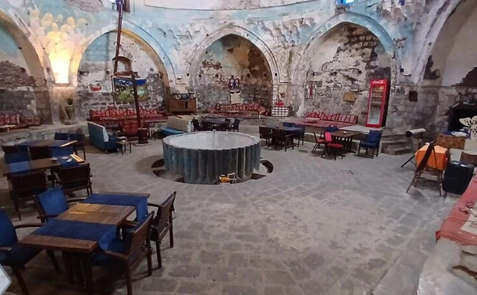 Sur’un 500 yıllık tanığı: Tarihi Deve Hamamı Kültür Merkezine dönüştü