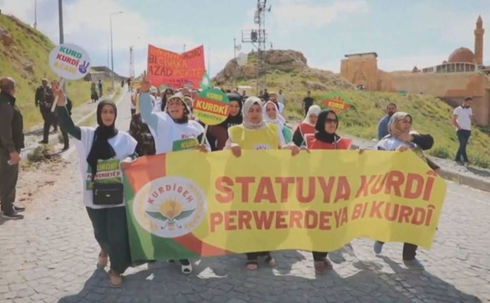 Van’da Kürtçe kurslarına ceza: Derneğe 400 bin TL idari yaptırım