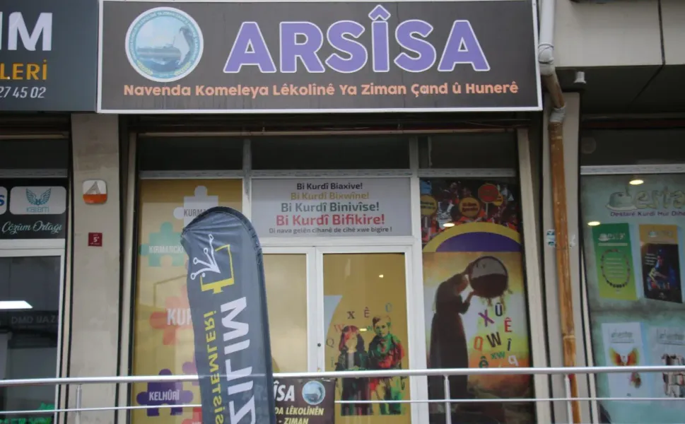 Kürtçe faaliyet yürüten derneğe 450 bin TL ceza