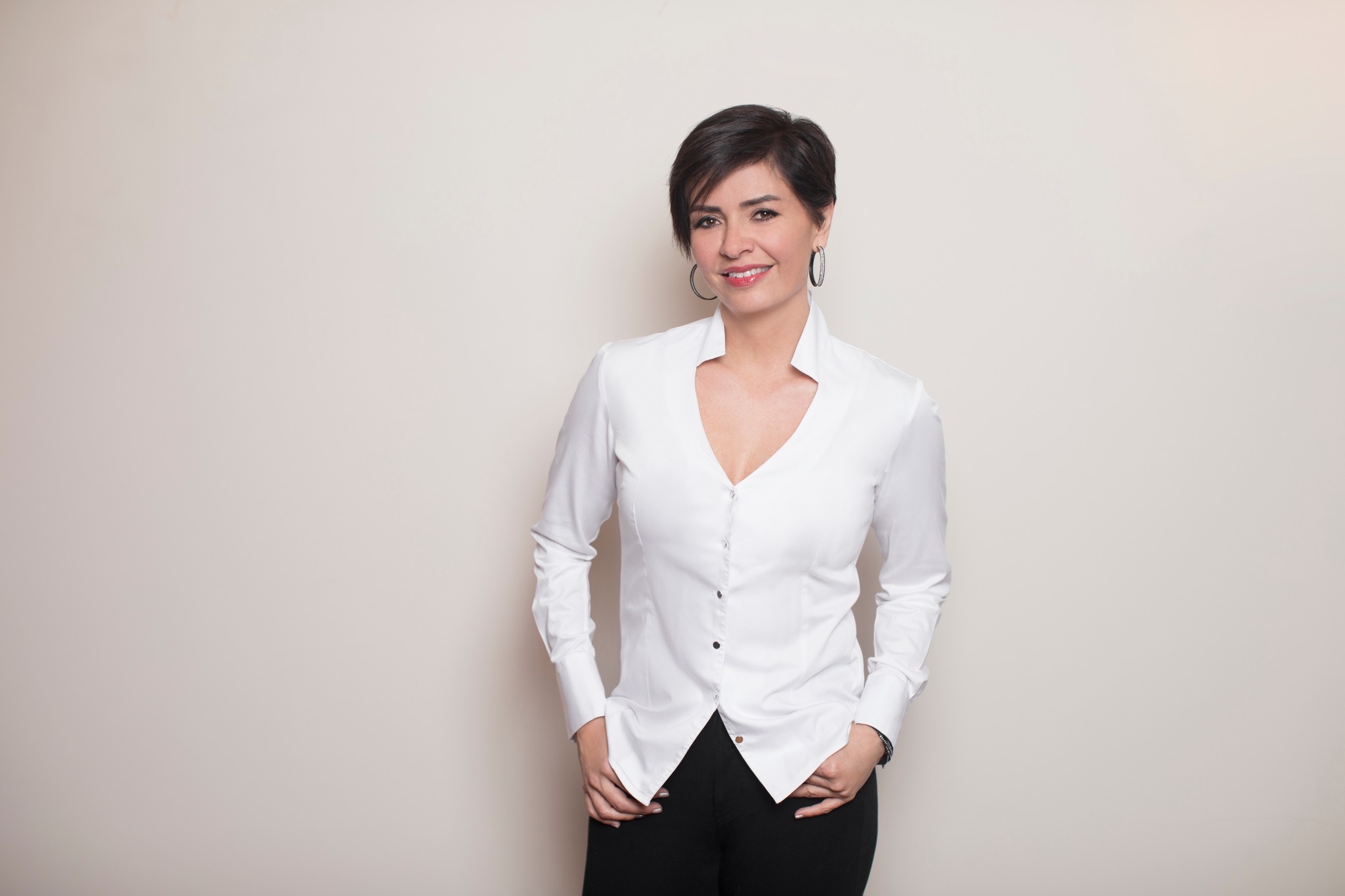Özlem Gürses Kimdir (1)