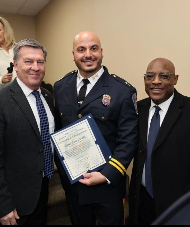 Diyarbakırlı Ailenin Oğlu Amerika’da Polis Şefi Oldu!4