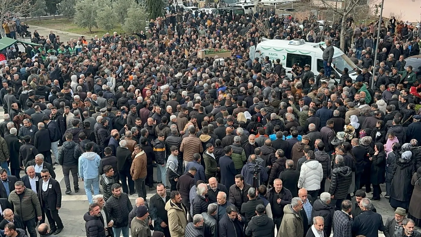 Kahtalı Mıçe, Kahta’da Sevenlerinin Gözyaşlarıyla Son Yolculuğuna Uğurlandı2