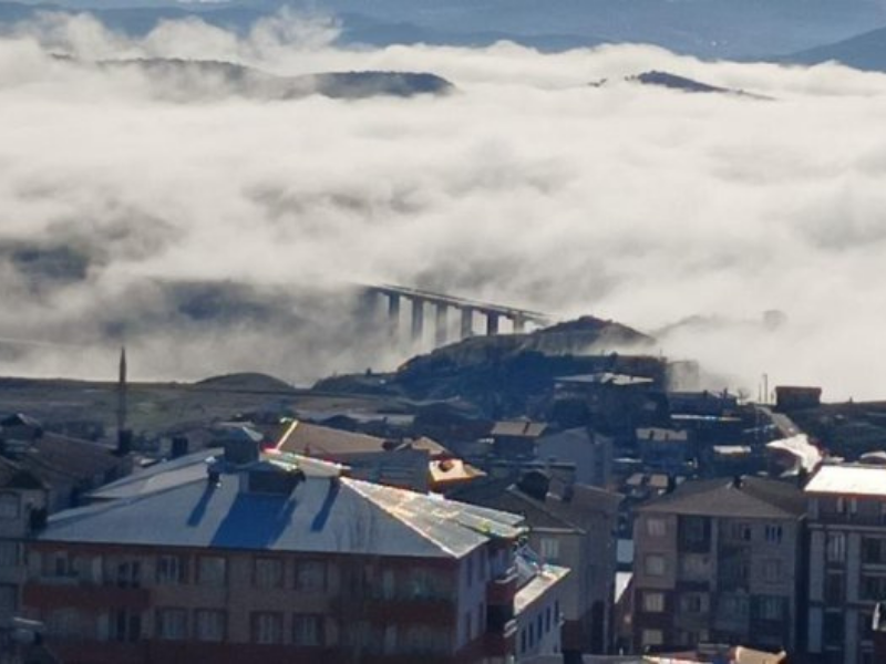 Baraj Yolu Çalışmalarında Sis Daha Yoğundu